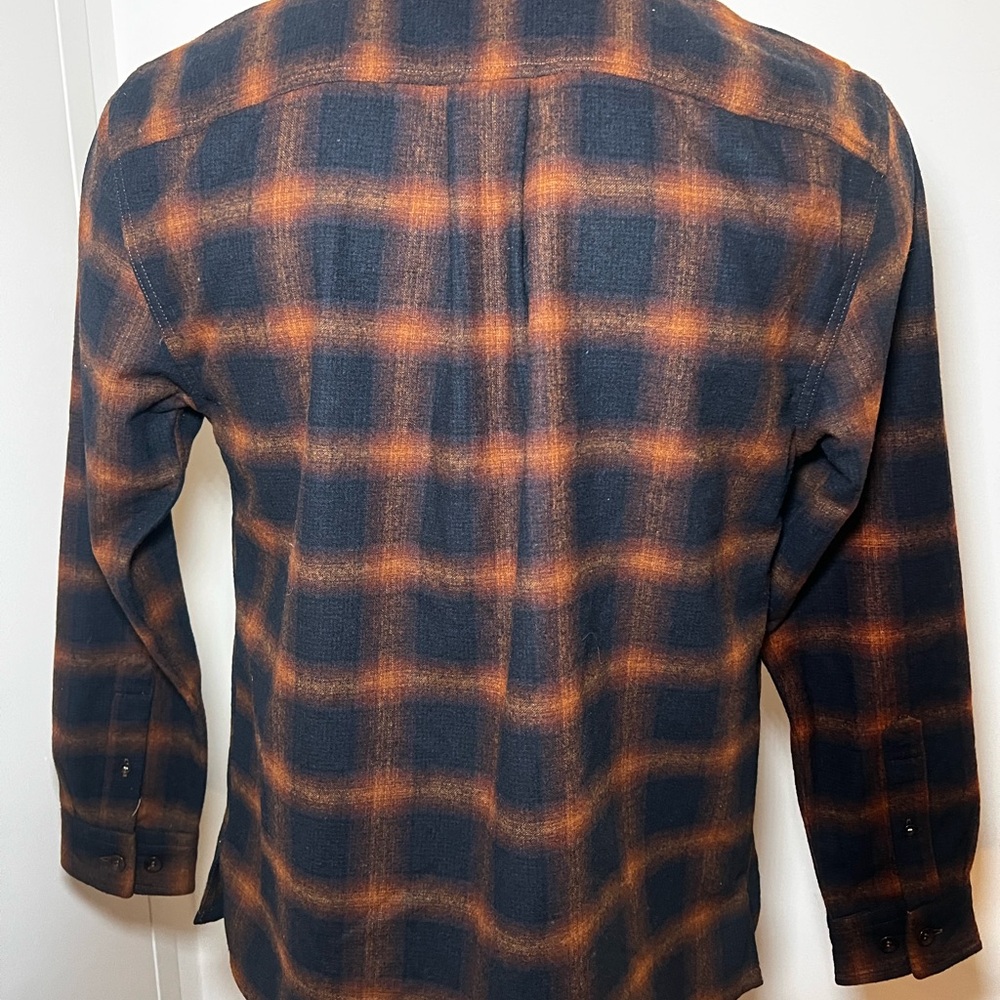 Banana Republic Plaid Button-Up Shirt - Picture 2 of 8